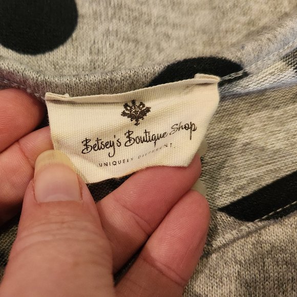 Faux Layered Sweater from Betsey's Boutique Shop - Picture 4 of 5